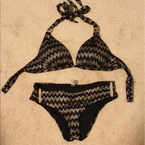 Victoria’s Secret push-up bikini!